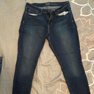 Signature Levi skinny jeans